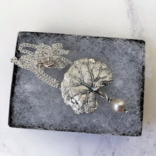 Charger l'image dans la galerie, Edwardian Arts and Crafts Pendant Necklace. Antique Art Nouveau Silver & Pearl Drop Pendant/Brooch. Art Nouveau Water Lily Leaf Pendant