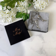 Charger l'image dans la galerie, Antique Georgian Silver Y-Chain With Boot Needle Guards. Victorian Sterling Silver Chatelaine Chain Bracelet & Figural Lady's Boot Charms