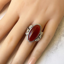 Cargar imagen en el visor de la galería, Antique Arts & Crafts Silver Carnelian Ring. Art Nouveau Sterling Silver Grapevine Ring, Size UK/O, US /7. Edwardian Carnelian Cabochon Ring
