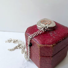 Cargar imagen en el visor de la galería, Antique Edwardian Silver & Gold Heart Locket. English Art Nouveau Snowdrop Locket, Engraved Christmas 1913. Sweetheart Locket With Chain