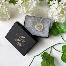 Cargar imagen en el visor de la galería, Antique Edwardian Silver & Gold Heart Locket. English Art Nouveau Snowdrop Locket, Engraved Christmas 1913. Sweetheart Locket With Chain