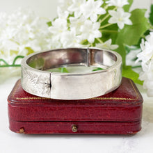 Charger l'image dans la galerie, Antique Victorian Silver Cuff Bracelet. Aesthetic Engraved Forget-me-Not & Fern Sweetheart Bracelet. Victorian Sterling Silver Narrow Bangle