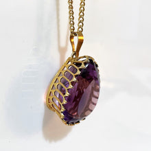 Cargar imagen en el visor de la galería, Vintage 9ct Gold, Huge Pear Cut Amethyst Pendant & Curb Chain Necklace. 35 Carat Amethyst Solitaire Pendant. 1970s Cocktail Jewelry