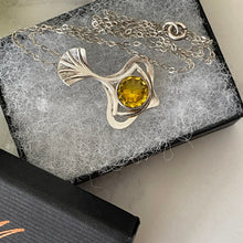 Cargar imagen en el visor de la galería, Antique Art Nouveau Pendant Necklace. Koi Fish 835 Silver Citrine Pendant, Antique Sterling Belcher Chain. Fan Tail Fish Pendant, SG Germany
