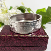 Cargar imagen en el visor de la galería, Antique Victorian Sterling Silver Bracelet. Hand Engraved Silver Belt Buckle Bracelet. Wide Hinged Bangle Bracelet. Antique Jewelry Gifts