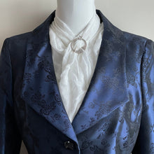 Cargar imagen en el visor de la galería, Antique Scottish Silver Celtic Penannular Pin In Case. Engraved Sterling Silver Celtic Knot & Bird Circle Brooch. Antique Scottish Jewellery