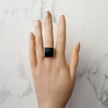 Charger l'image dans la galerie, Antique Edwardian Silver & Onyx Signet Ring. Floral Engraved 975 Silver Art Nouveau Ring. Large Chunky Middle/Pinky/Unisex Statement Ring