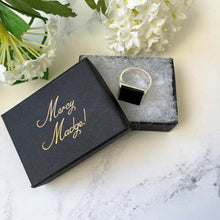 Charger l'image dans la galerie, Antique Edwardian Silver & Onyx Signet Ring. Floral Engraved 975 Silver Art Nouveau Ring. Large Chunky Middle/Pinky/Unisex Statement Ring