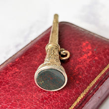 Cargar imagen en el visor de la galería, Antique Georgian 9ct Gold Watch Key Fob Pendant