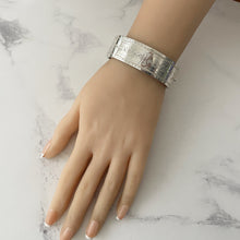Cargar imagen en el visor de la galería, Antique Victorian Sterling Silver Bracelet. Hand Engraved Silver Belt Buckle Bracelet. Wide Hinged Bangle Bracelet. Antique Jewelry Gifts