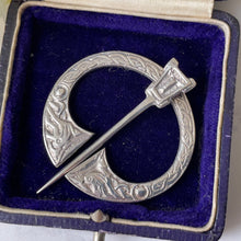 Cargar imagen en el visor de la galería, Antique Scottish Silver Celtic Penannular Pin In Case. Engraved Sterling Silver Celtic Knot & Bird Circle Brooch. Antique Scottish Jewellery