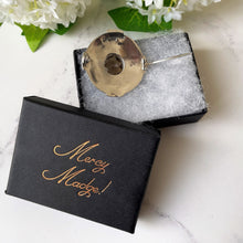 Cargar imagen en el visor de la galería, Vintage Scottish Silver Smoky Quartz Cairngorm Brooch. Celtic Cross Disc Brooch, James Coull Edinburgh 1967. Sterling Silver Ring Brooch.