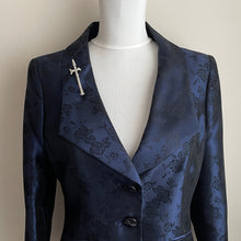 Charger l'image dans la galerie, Vintage Scottish Silver Pole Axe Brooch, Robert Allison Edinburgh 1965