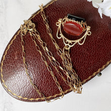 Cargar imagen en el visor de la galería, Antique Victorian 9ct Gold Spinner Fob & Chain. Bloodstone, Carnelian and Onyx 3 Sided Pendant/Charm. English Victorian Filigree Pendant Fob