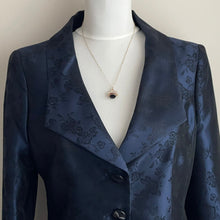 Cargar imagen en el visor de la galería, Antique Victorian 9ct Gold Spinner Fob & Chain. Bloodstone, Carnelian and Onyx 3 Sided Pendant/Charm. English Victorian Filigree Pendant Fob