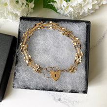 Carica l'immagine nel visualizzatore di Gallery, Vintage 9ct Gold Gate Bracelet With Heart Padlock Clasp. English Hallmarked Sweetheart Bracelet. Yellow Gold Fancy Link Love Bracelet