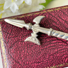 Charger l'image dans la galerie, Vintage Scottish Silver Pole Axe Brooch, Robert Allison Edinburgh 1965