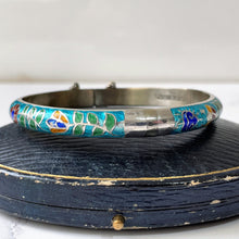Cargar imagen en el visor de la galería, Vintage Chinese Silver & Champlevé Enamel Bracelet. Sterling Silver Aqua Blue Oriental Flower Bangle. Vintage Chinese Export Jewellery.