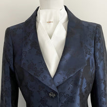 Carica l'immagine nel visualizzatore di Gallery, Antique Pink Garnet & Pearl 9ct Gold Pin. Edwardian Stock/Tie/Cravat/Collar Pin. Rhodolite Garnet and Seed Pearl Tiny Gold Brooch