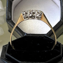 Carica l'immagine nel visualizzatore di Gallery, Antique Art Deco 18ct Gold Platinum 3 Stone Diamond Ring. Old Single Cut Diamond Trilogy Ring. Antique Diamond Band Wedding Engagement Ring