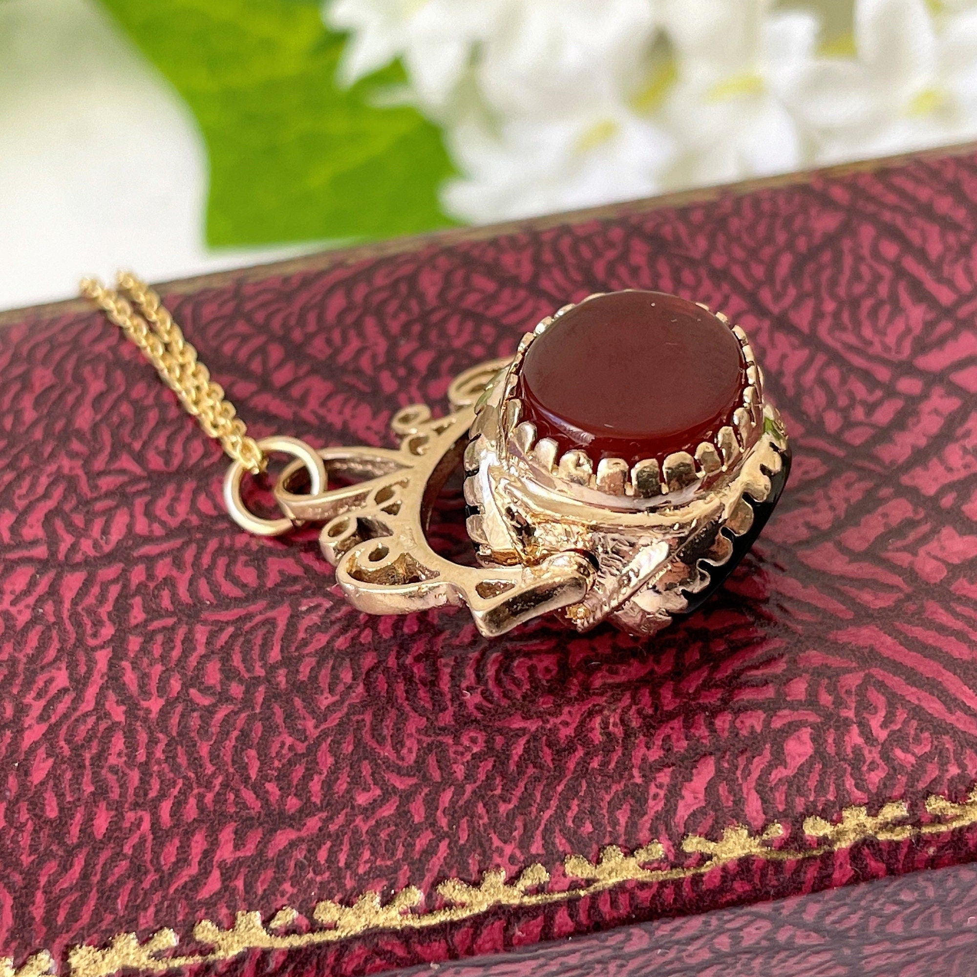 Vintage 9ct Gold Sided Spinner Etruscan Fob Pendant