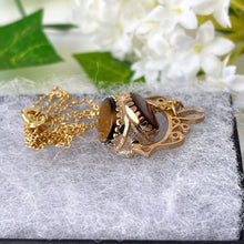 Charger l'image dans la galerie, Vintage 9ct Gold 3 Sided Spinner Fob Pendant. Victorian Style Carnelian, Onyx & Tigers Eye Pendant. Etruscan Gold Pendant, London Hallmark