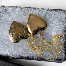 Cargar imagen en el visor de la galería, Vintage Solid 14ct Gold Love Heart Locket. Floral Engraved 2-Photo Locket & Chain. Yellow Gold Sweetheart Locket, Romantic Jewelry Gift