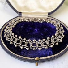 Carica l'immagine nel visualizzatore di Gallery, Vintage Sterling Silver Fancy Link Bracelet. English 1970s Silver Chainmail Bracelet. Retro Orb & Ball Silver Bracelet, London Hallmarks