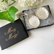 Carica l'immagine nel visualizzatore di Gallery, Antique Victorian Silver Flower Locket & Chain. Embossed Engraved Chrysanthemum Photo Locket. Large Puffy Sterling Silver Locket Necklace