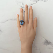 Charger l'image dans la galerie, Vintage Blue Topaz 9ct Gold Cocktail Ring. 15ct Oval Step Cut Sky Blue Gemstone Ring. Large Topaz Solitaire Ring, 1969 Hallmark London