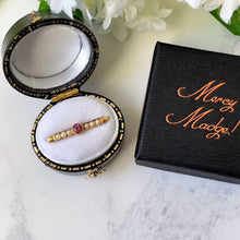 Carica l'immagine nel visualizzatore di Gallery, Antique Pink Garnet & Pearl 9ct Gold Pin. Edwardian Stock/Tie/Cravat/Collar Pin. Rhodolite Garnet and Seed Pearl Tiny Gold Brooch