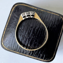Carica l'immagine nel visualizzatore di Gallery, Antique Art Deco 18ct Gold Platinum 3 Stone Diamond Ring. Old Single Cut Diamond Trilogy Ring. Antique Diamond Band Wedding Engagement Ring