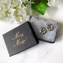 Cargar imagen en el visor de la galería, Vintage Sterling Silver Dogwood Earrings. Art Nouveau Style Silver Flower Drop Earrings. Silver Arts and Crafts Pendant Drop Earrings