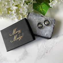 Cargar imagen en el visor de la galería, Vintage Sterling Silver Dogwood Earrings. Art Nouveau Style Silver Flower Drop Earrings. Silver Arts and Crafts Pendant Drop Earrings