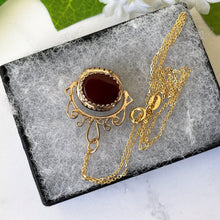 Charger l'image dans la galerie, Vintage 9ct Gold 3 Sided Spinner Fob Pendant. Victorian Style Carnelian, Onyx & Tigers Eye Pendant. Etruscan Gold Pendant, London Hallmark