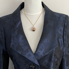 Charger l'image dans la galerie, Vintage 9ct Gold 3 Sided Spinner Fob Pendant. Victorian Style Carnelian, Onyx & Tigers Eye Pendant. Etruscan Gold Pendant, London Hallmark