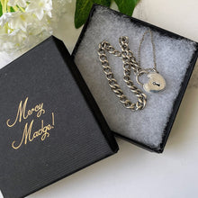 Carica l'immagine nel visualizzatore di Gallery, Antique Victorian Silver Bracelet With Heart Padlock. English Curb Chain Bracelet, 1890. Sterling Silver Watch Chain Sweetheart Bracelet