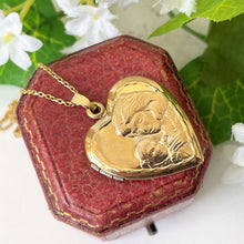 Cargar imagen en el visor de la galería, Vintage Solid 14ct Gold Love Heart Locket. Mother & Child 2-Photo Keepsake Locket. Yellow Gold Necklace For Mother. Vintage Jewelry Gift