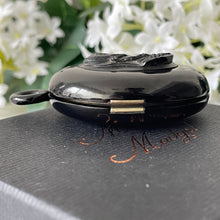 Cargar imagen en el visor de la galería, Antique Victorian Whitby Jet Locket.  Carved Jet Elizabethan Portrait Locket. Large Whitby Jet Mourning Locket. Victorian Mourning Jewelry