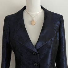 Cargar imagen en el visor de la galería, Antique Victorian 9ct Gold Enamel Mizpah Locket, Dog-Clip Bale. 2 Sided Engraved Gold Flower Locket. Gold Love Token Sweetheart Locket.