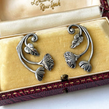 Cargar imagen en el visor de la galería, Antique Sterling Silver Art Nouveau Earrings. Edwardian/Art Deco Floral Ear Climber Earrings. Antique Screw Back Silver Poppy Earrings