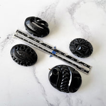 Cargar imagen en el visor de la galería, Antique Victorian Whitby Jet Stylised Snake Brooch. Deep Carved English Jet Infinity Love Knot Brooch. Victorian Mourning Jewelry