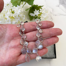 Cargar imagen en el visor de la galería, Antique Silver Moonstone Necklace. Edwardian Open Back Moonstone Fringe Necklace. Sterling Silver Lavalier Drop Festoon Necklace