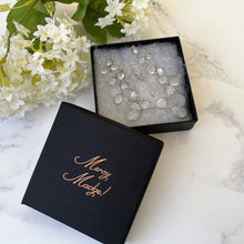 Cargar imagen en el visor de la galería, Antique Silver Moonstone Necklace. Edwardian Open Back Moonstone Fringe Necklace. Sterling Silver Lavalier Drop Festoon Necklace