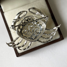 Cargar imagen en el visor de la galería, Vintage 1940s Sterling Silver King Crab Brooch. Rare Walter Lampl Jewelry Figural Lapel Pin. Cancer Horoscope Brooch, Unique Jewellery Gift