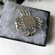 Cargar imagen en el visor de la galería, Vintage 1940s Sterling Silver King Crab Brooch. Rare Walter Lampl Jewelry Figural Lapel Pin. Cancer Horoscope Brooch, Unique Jewellery Gift