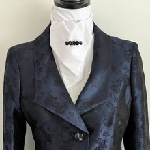 Charger l'image dans la galerie, Antique Victorian Whitby Jet Sweetheart Brooch. Carved Forget-Me-Not & Ribbon Bar Brooch. Alternative Antique Stock, Cravat, Tie Pin