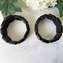 Cargar imagen en el visor de la galería, Antique Victorian Black Horn Mourning Bracelets. Pair Of Pressed Horn Floral Panel Stretch Bracelets. Original Victorian Mourning Jewellery