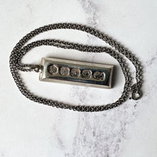 Carica l'immagine nel visualizzatore di Gallery, Large Britannia Sterling Silver 'Queens Jubilee' Ingot Pendant On 24" Chain. Retro Vintage 1970's Oversized Hallmark Pendant Necklace (35g)