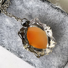 Lade das Bild in den Galerie-Viewer, Antique Sterling Silver Carved Shell Cameo Necklace. Edwardian Art Nouveau Cameo Pendant & Chain Necklace. Antique Edwardian Jewellery